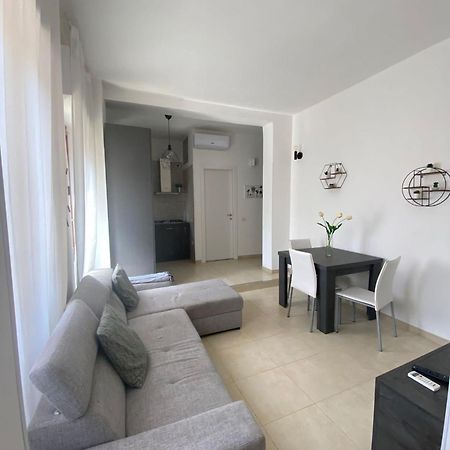 Civico 107 - Apartment With Private Parking Quartu SantʼElena Eksteriør bilde